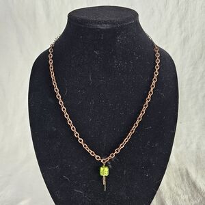 Elegant Green Pendant Necklace